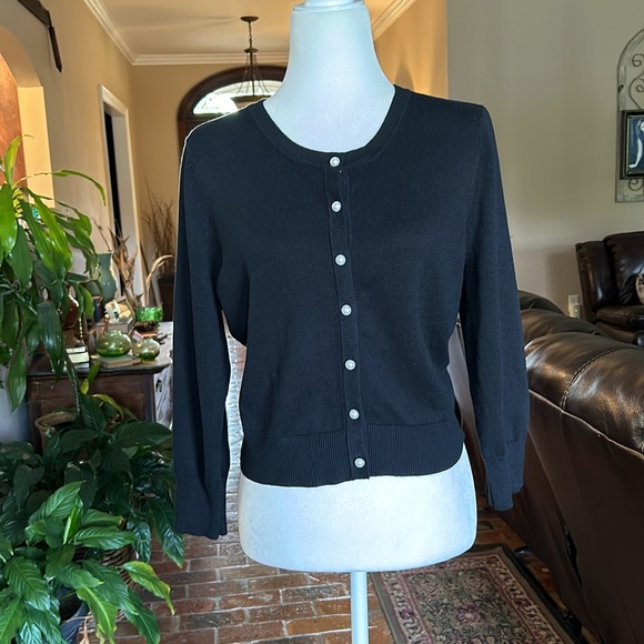 Karl Lagerfeld cardigan w/ pearl like buttons 3/4 sleeves szL - Picture 3 of 14